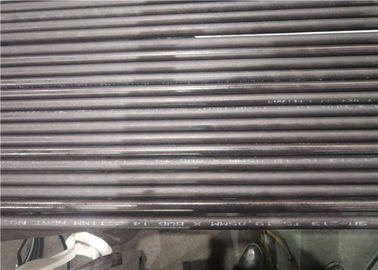 Un buon prezzo. Tubi d'acciaio dello scambiatore di calore del grado T5 per attrezzatura ad alta temperatura ISO9001 in linea