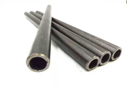 Un buon prezzo. Tubo dell'acciaio legato di 4130 ERW DOM Cold Rolled Steel Tubing in linea