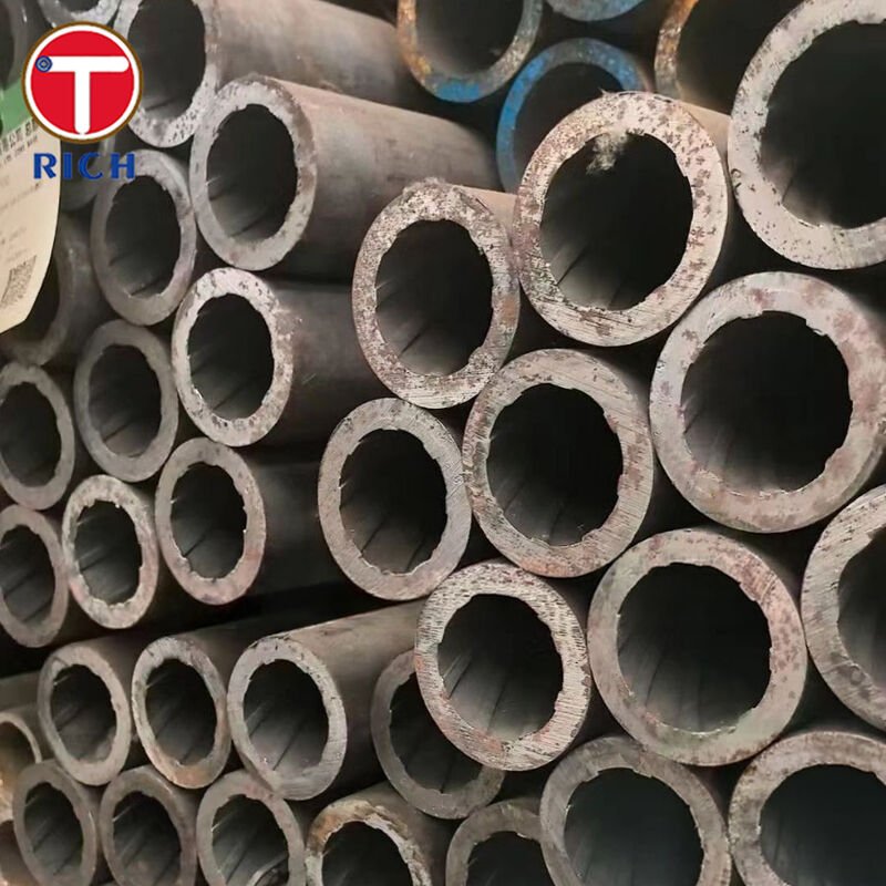 ASME SA213 Grado T12 Tubo per scambiatori di calore a filo interno senza soluzione di continuità a bassa lega con progettazione Cr-Mo e OD da 30 a 325 mm