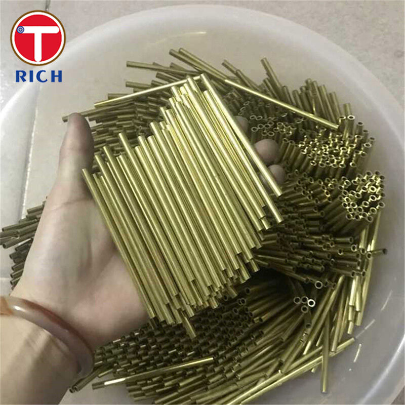 BFe10-1-1 Tubo condensatore in rame-nichel senza saldatura con resistenza alla corrosione e resistenza all'acqua di mare per un efficiente trasferimento di calore