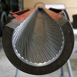 Un buon prezzo. Il grado d'acciaio della metropolitana 41CR4 41CR S45C 45# della mitragliatrice del tubo senza saldatura internamente ribbed i tubi in linea
