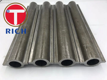 Un buon prezzo. Tubo senza cuciture delle alette dei tubi due dello scambiatore di calore del acciaio al carbonio SA192 per industria chimica in linea