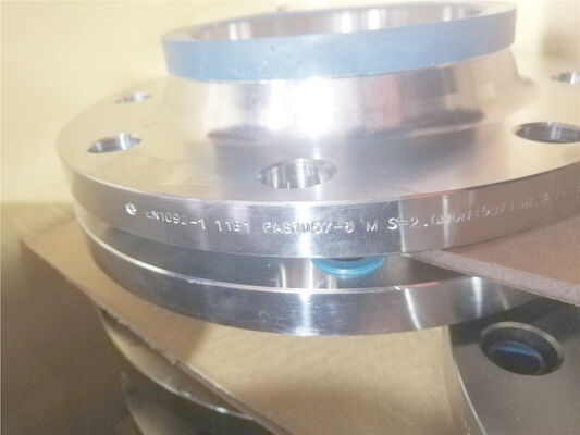 Un buon prezzo. Il pezzo fucinato DN15 ss di ASTM A182 slitta sugli accessori per tubi della flangia in linea